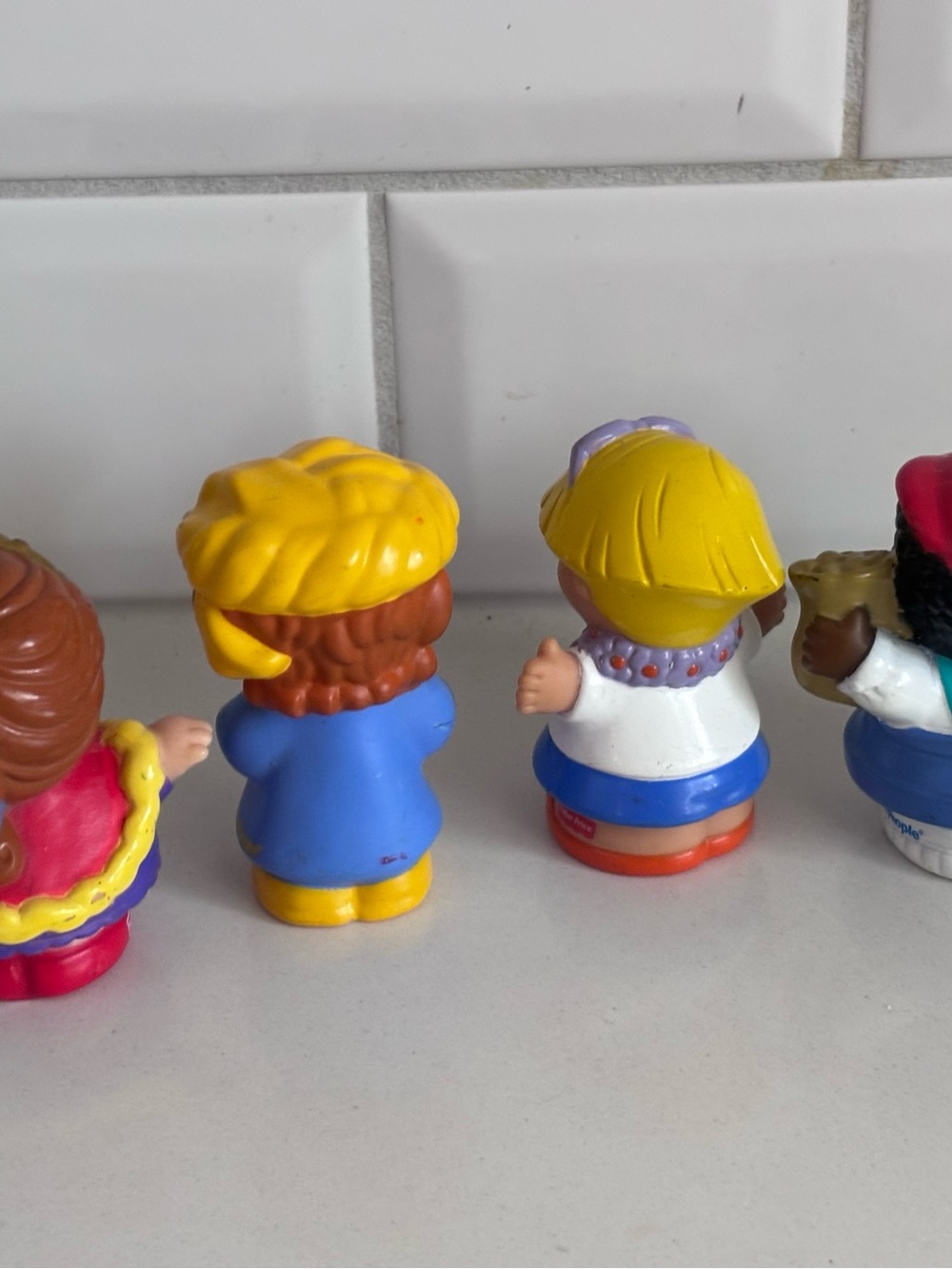 Fisher-Price Little People 4 Piece Lot - Picture 2 of 2